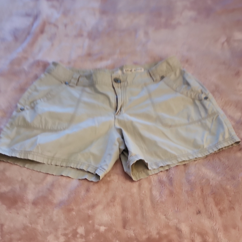DKNY Women's Light Tan Cargo Shorts